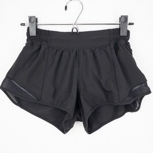 Lululemon Shorts Women Size 4 Black Hotty Hots Low Rise Running Workout